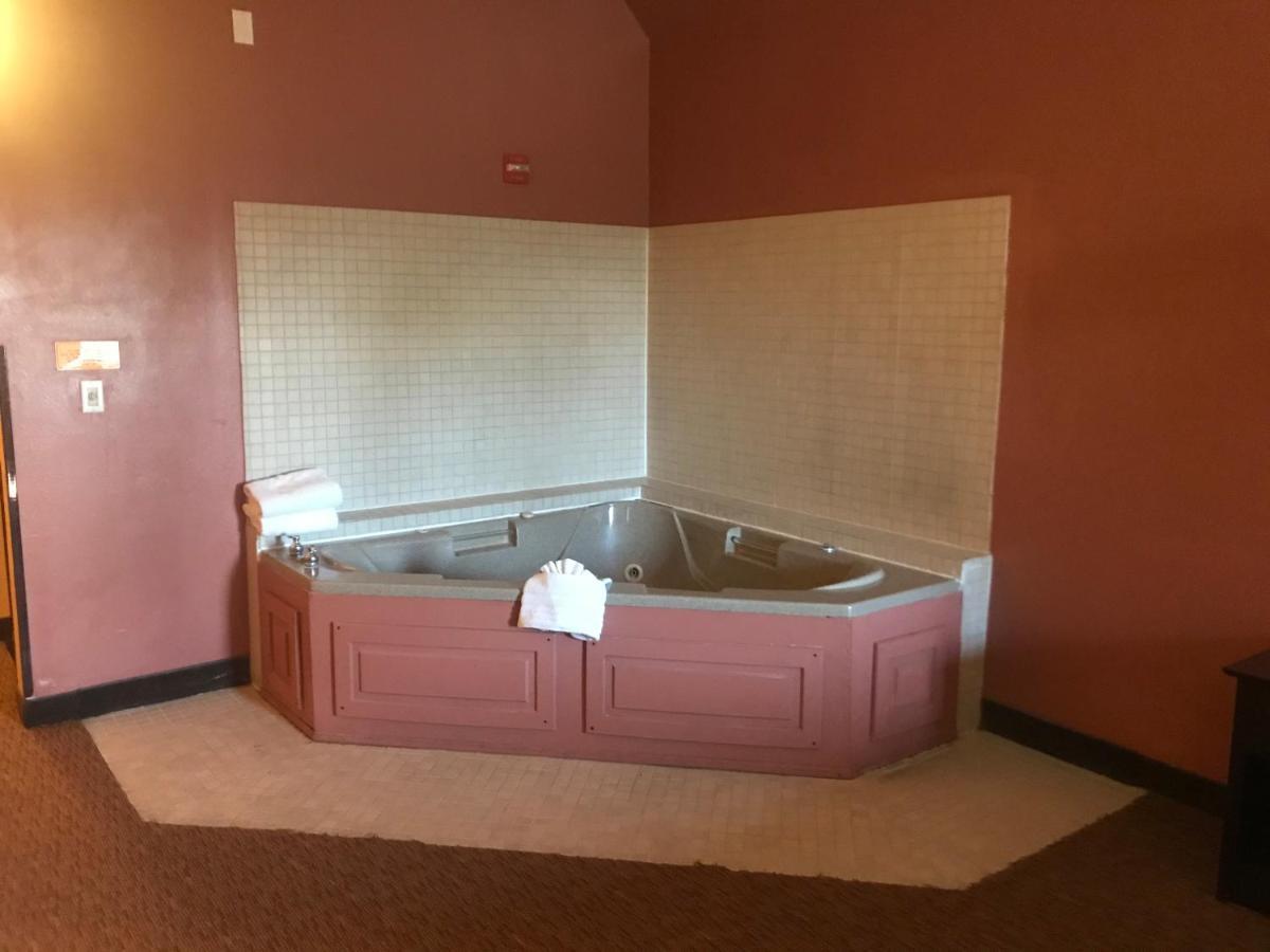 Shary Inn And Suites Mission Extérieur photo