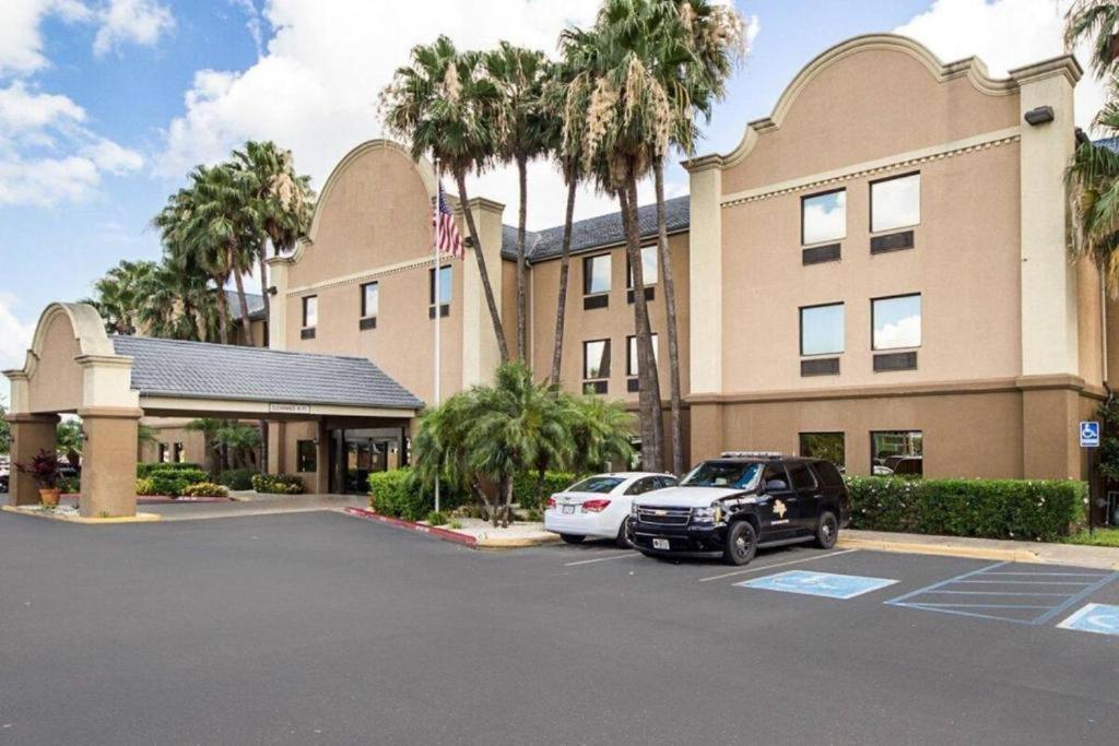 Shary Inn And Suites Mission Extérieur photo