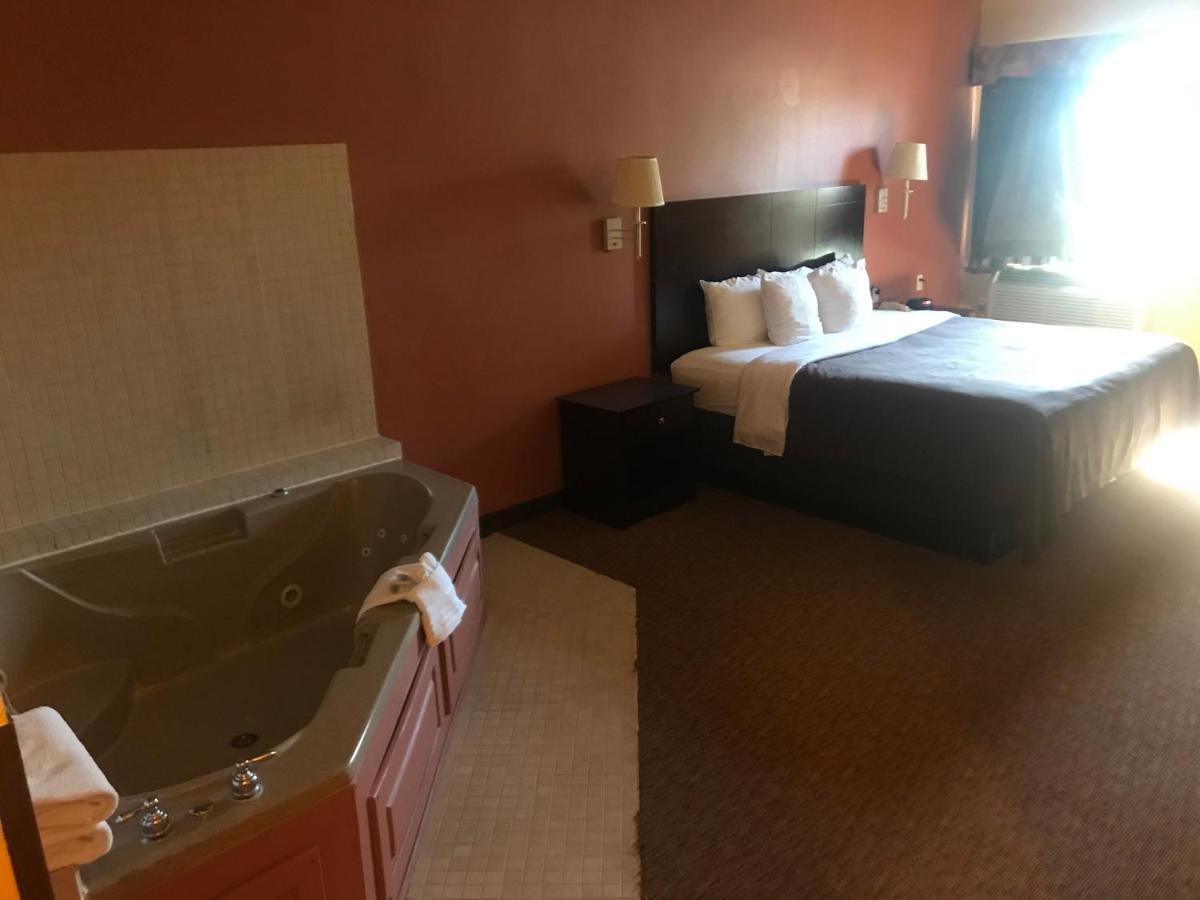 Shary Inn And Suites Mission Extérieur photo