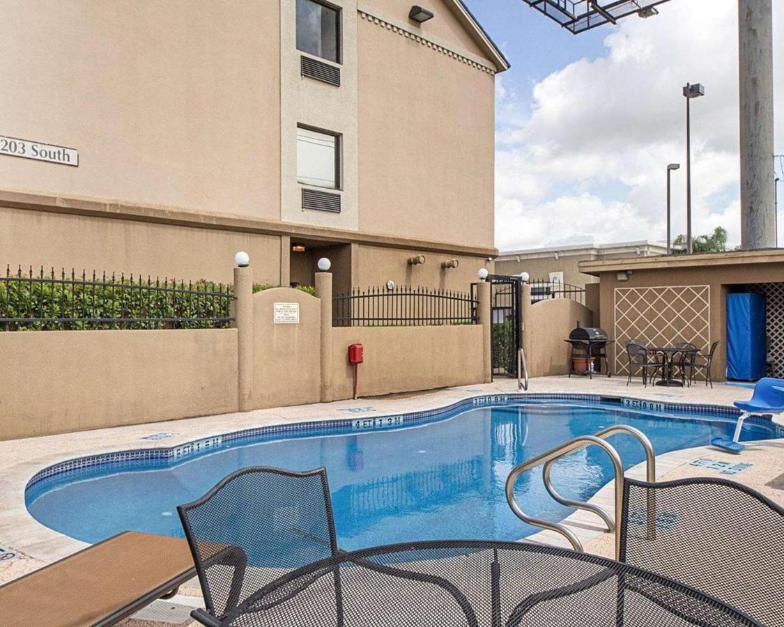 Shary Inn And Suites Mission Extérieur photo
